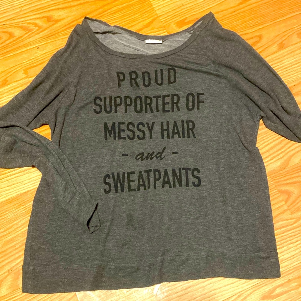 Very comfy light sweater